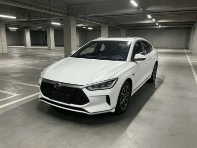 BYD e2