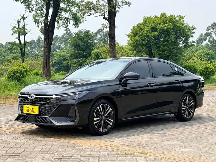 Chery Arrizo 8
