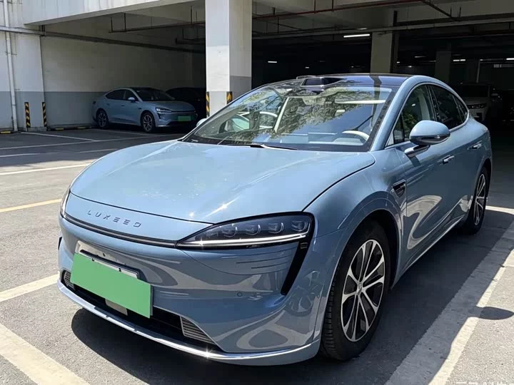 Luxeed R7