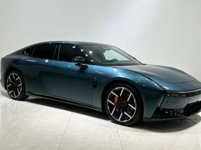 XPeng P7