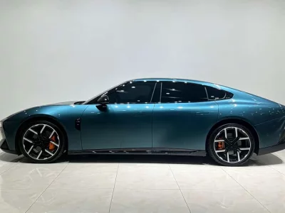 XPeng P7