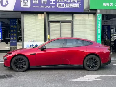XPeng P7