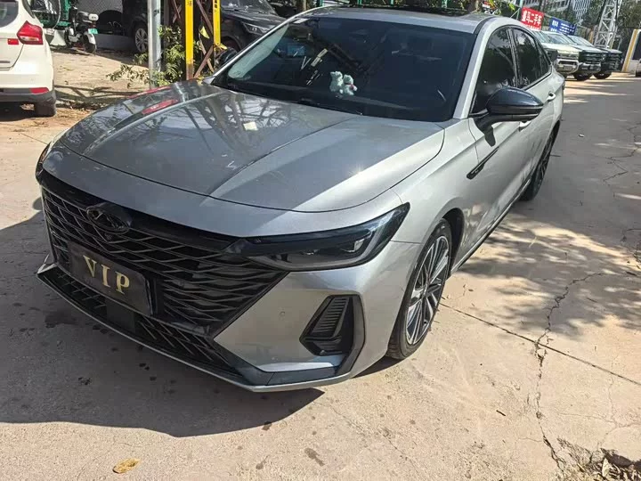 Chery Arrizo 8