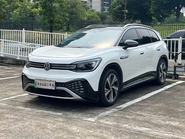 Volkswagen ID.6 CROZZ