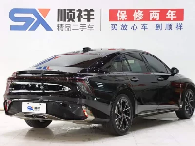 Hongqi H6