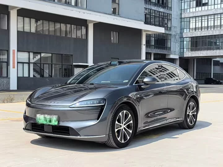 Luxeed R7