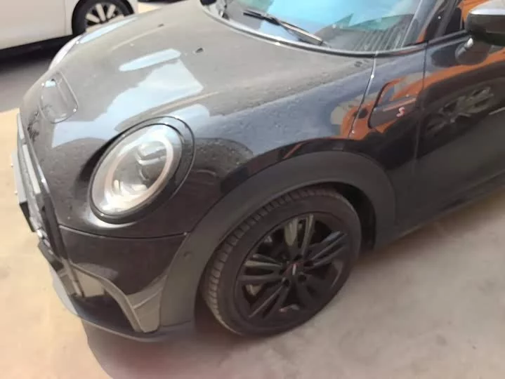 MINI 