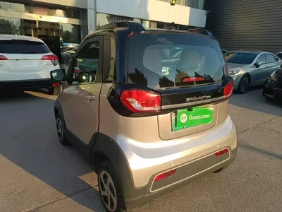 Baojun E100