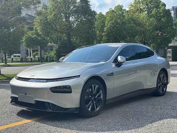 XPeng P7