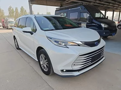 Toyota Sienna SIENNA