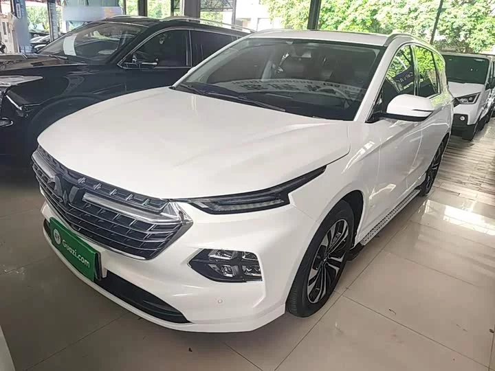 Wuling Cortez