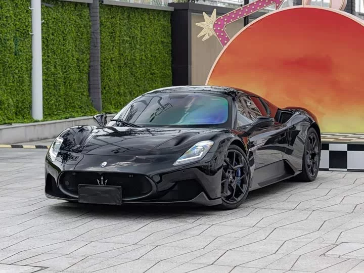 Maserati MC20