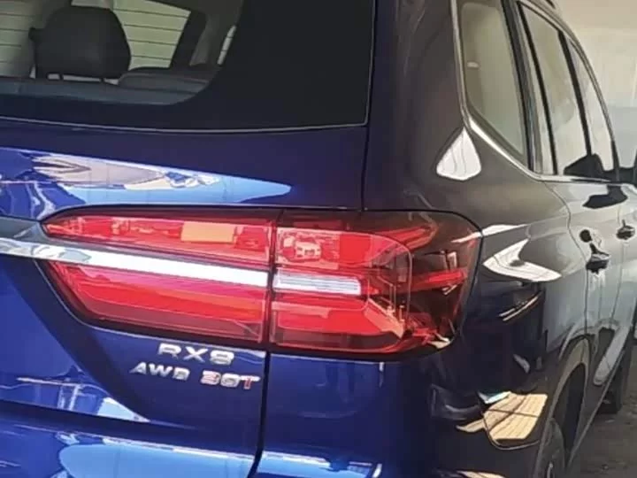 Roewe RX8