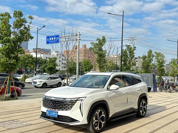 Geely Atlas L