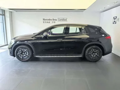 Mercedes-Benz EQE SUV