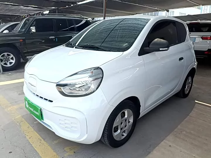 Roewe CLEVER by Colwei