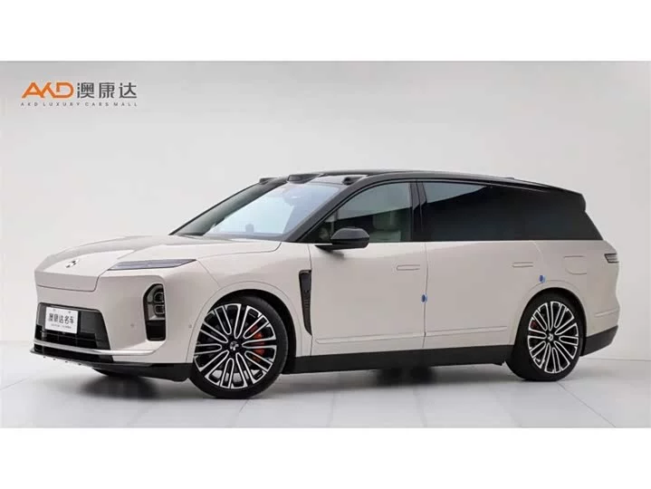 NIO ES8