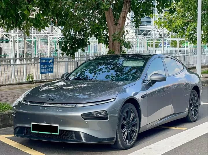 XPeng P7