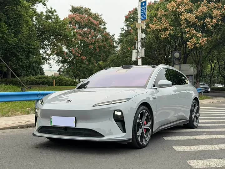 NIO ET5T