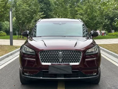 Lincoln Corsair