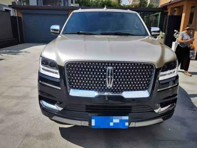 Lincoln Navigator