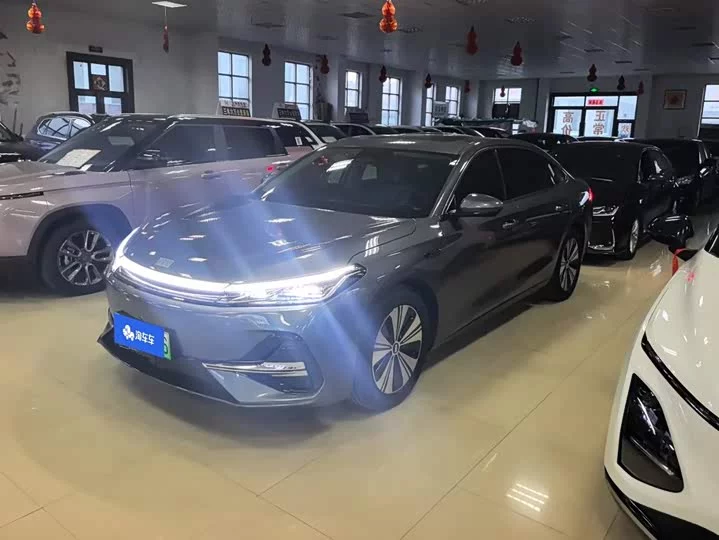 Geely Galaxy A7 EM