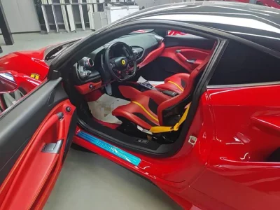 Ferrari F8
