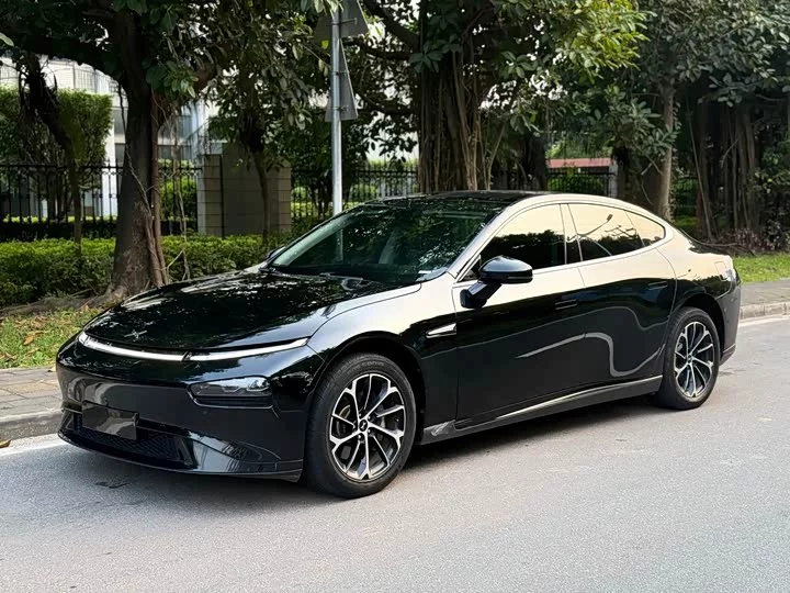 XPeng P7