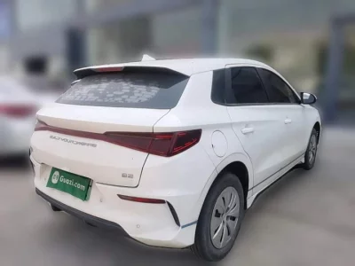 BYD e2