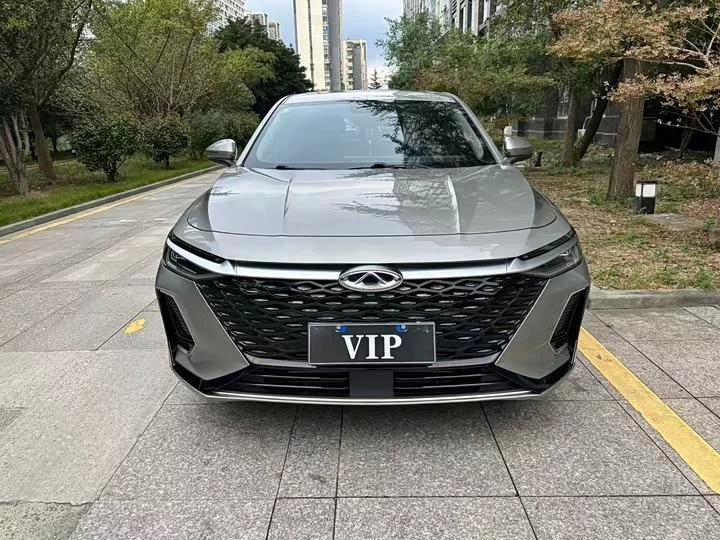 Chery Arrizo 8