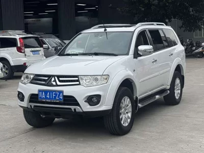 Mitsubishi Pajero Jinchang