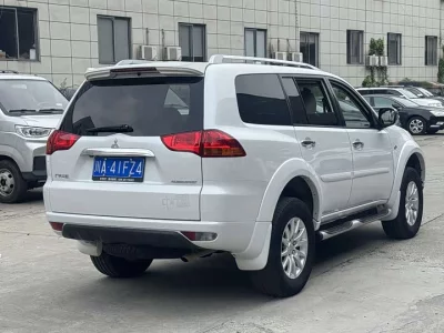 Mitsubishi Pajero Jinchang
