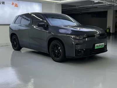 Leapmotor C10