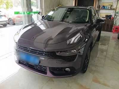 Lynk & Co 02