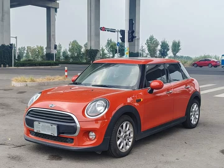 MINI 