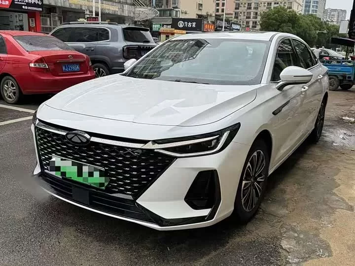 Chery Fengyun A8