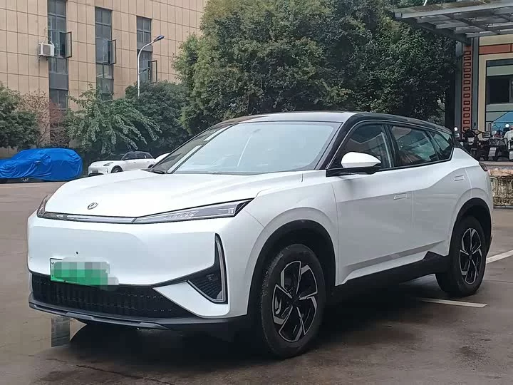 Dongfeng L7