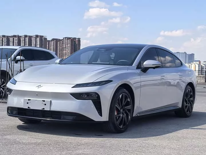 Dongfeng eπ007