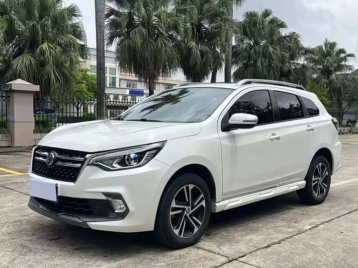 Venucia T70