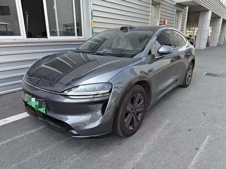 Luxeed R7