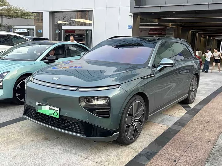 XPeng G9