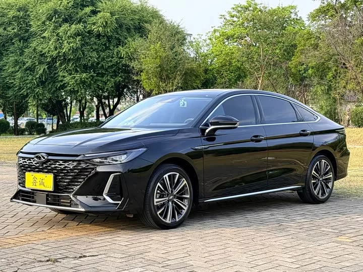 Chery Arrizo 8