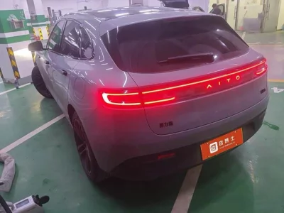 AITO M5