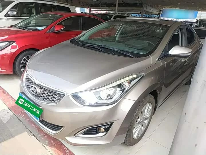 Hyundai Elantra
