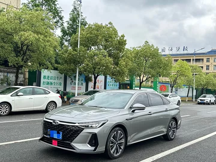 Chery Arrizo 8