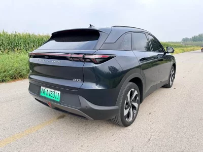 ARCFOX JiFox Alpha T5
