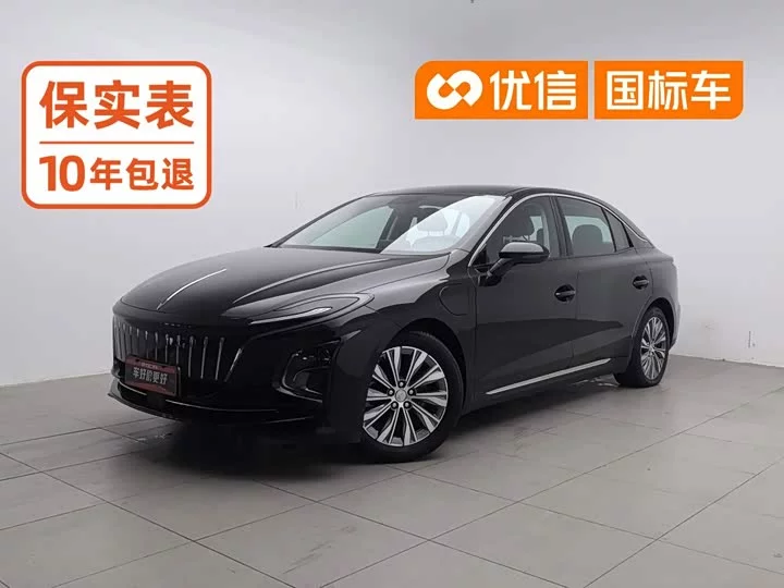 Hongqi E-QM5