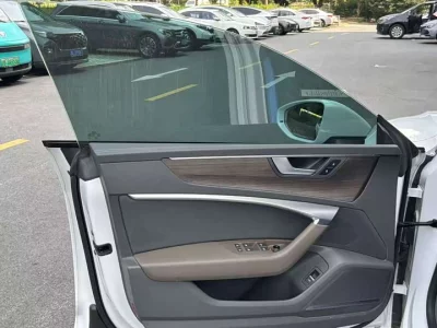 Audi A7L