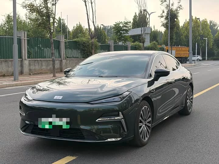 Geely Galaxy Star 8