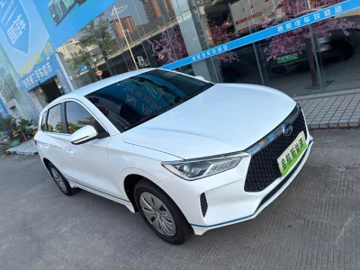BYD e2